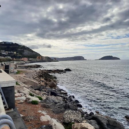 Lungomare Bed and Breakfast Pozzuoli Exteriör bild